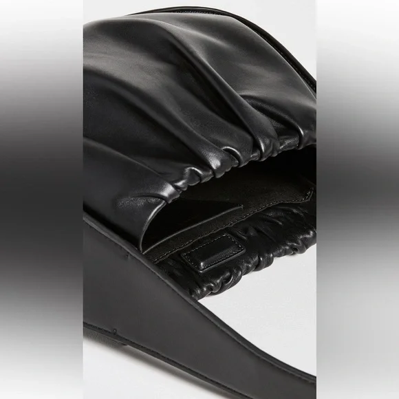 EUC Loeffler Randall Aris Gathered Ruched Petite Shoulder Bag Black Leather - Picture 12 of 15